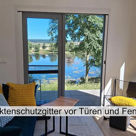 Am Seeufer